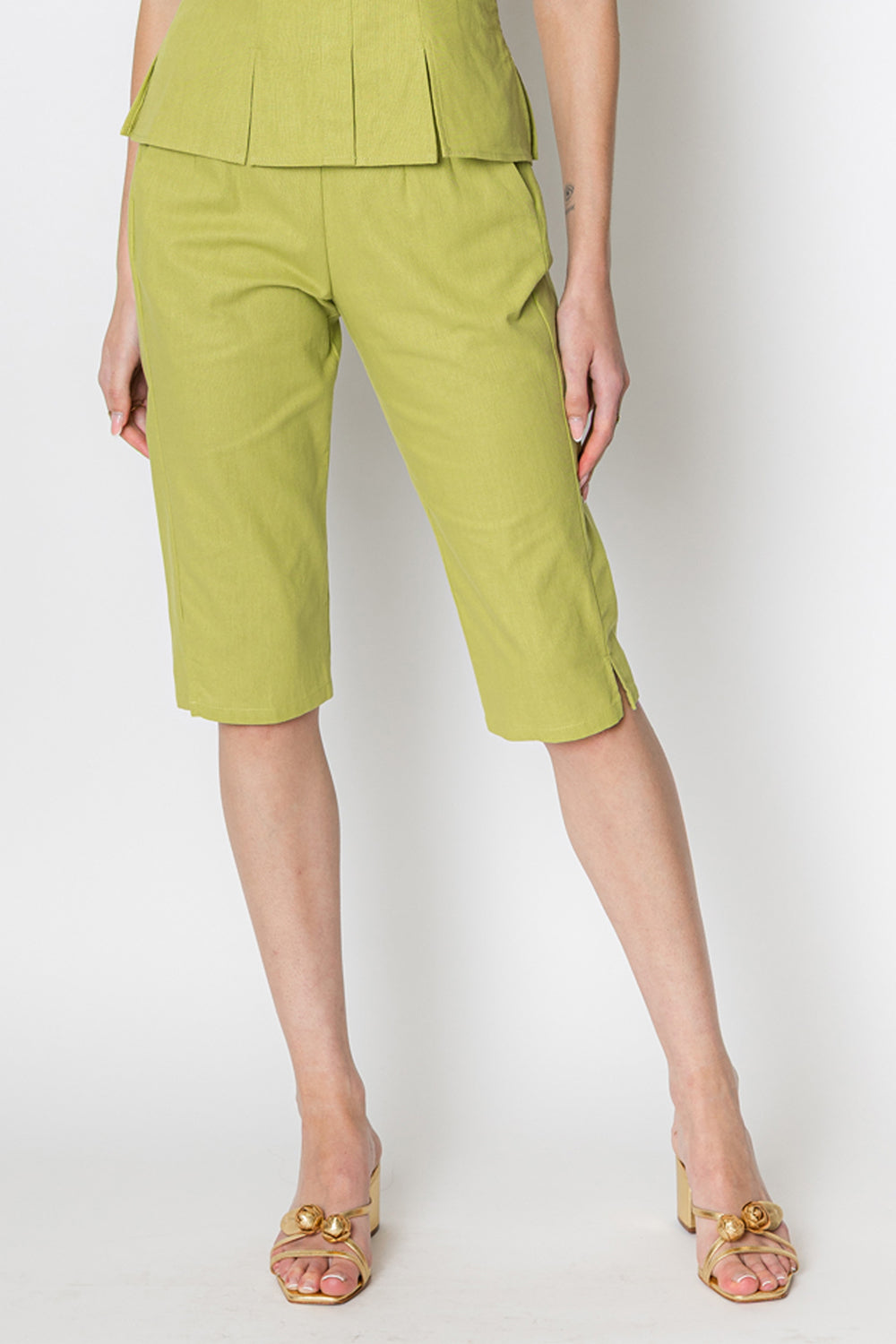Celeste Linen Capri Pant